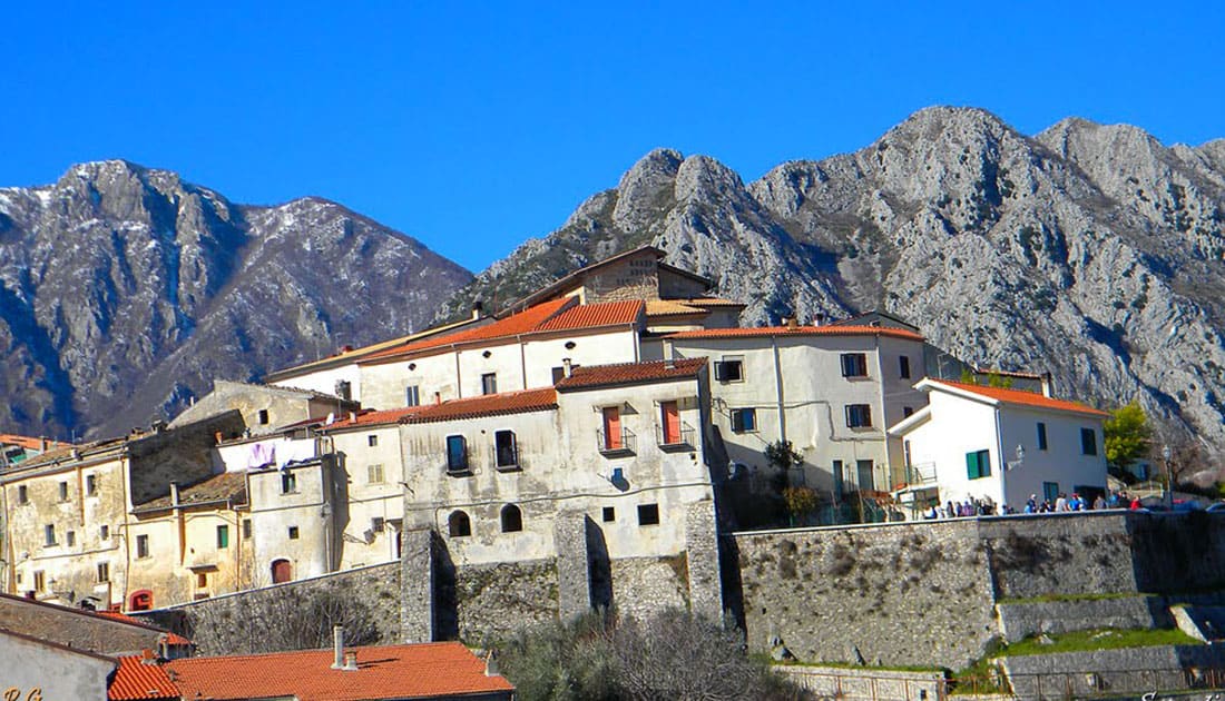 Il territorio del Molise attorno a Scapoli